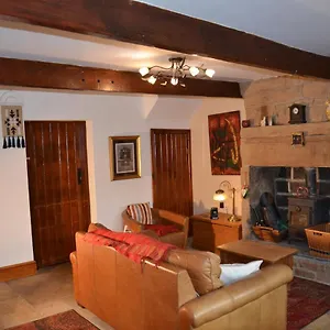 Charming 15 Mins From Holiday home